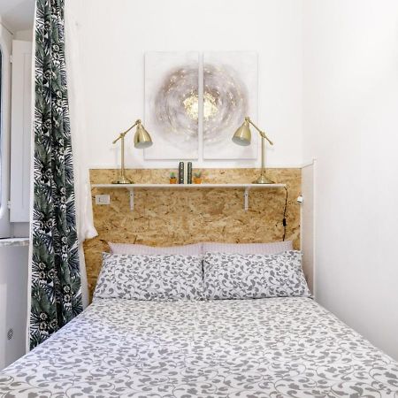 Pied-A-Terre Domusuite Rhome Colosseo Рим Экстерьер фото